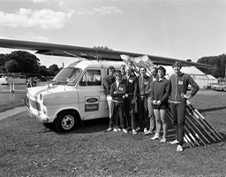 1971 Transit Supervan Team Bus with Scullers neg 509-11